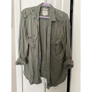 American Eagle boyfriend fit button up shirt